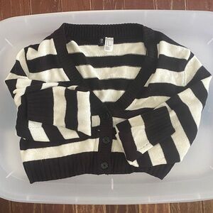 H&M Black and White Striped cropped Cardigan